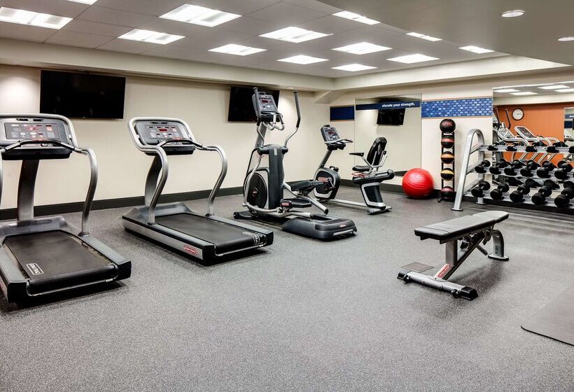 فندق Hampton Inn Dubuque