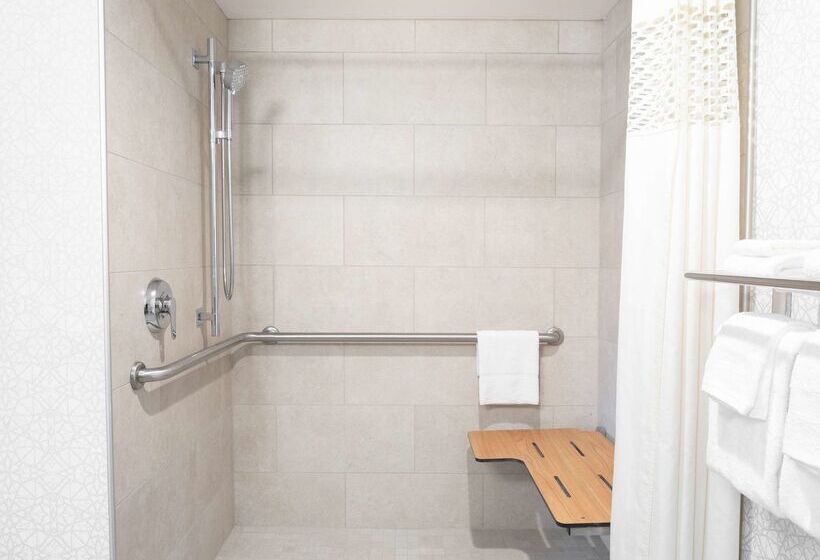 فندق Hampton Inn Dubuque