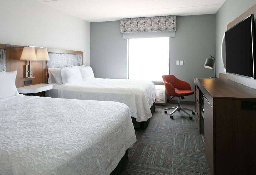 فندق Hampton Inn Dubuque