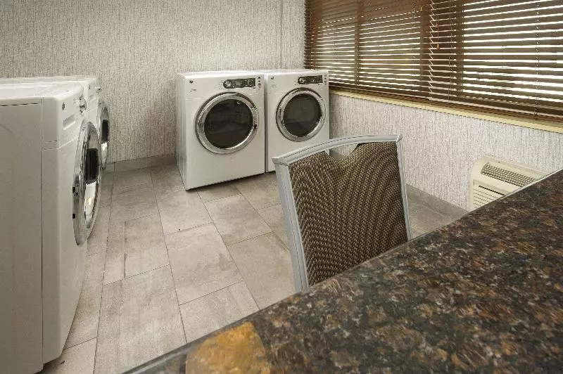 Hotelli Holiday Inn Express Baltimore At The Stadiums, An Ihg