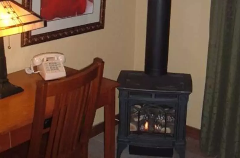 בית מלון כפרי Beachcombers Inn