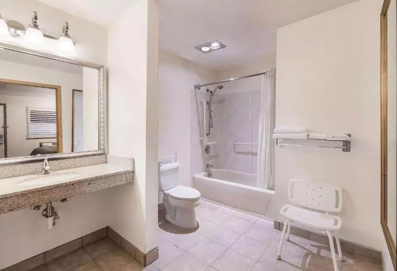 酒店 Quality Inn Near Fort Hunter Liggett