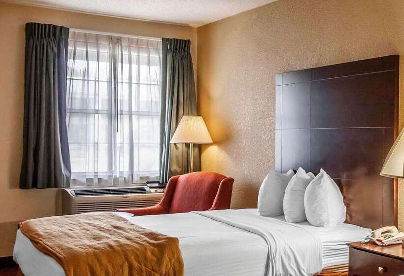 בית מלון כפרי Quality Inn & Suites