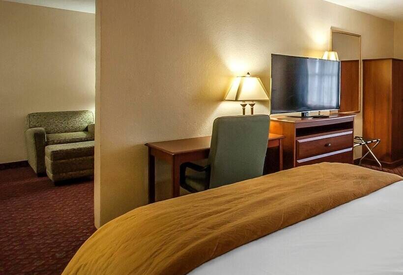 בית מלון כפרי Quality Inn & Suites