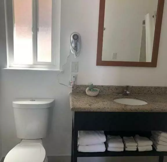 Отель Rodeway Inn At Morro Bay