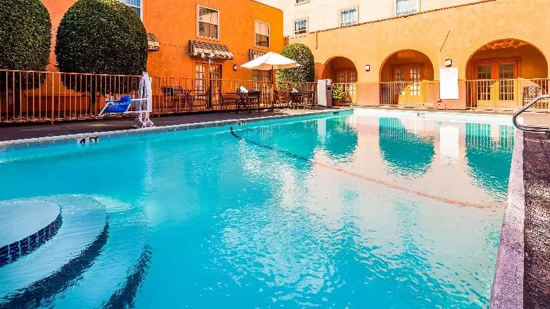 Motel 6 Dallas TX Downtown