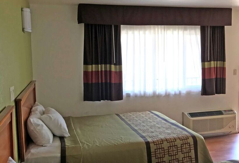 هتل Americas Best Value Inn Visalia