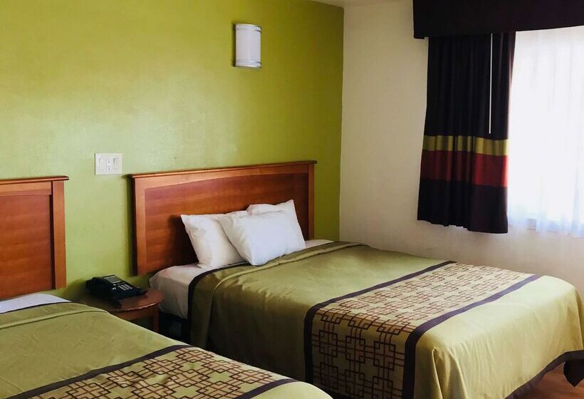 هتل Americas Best Value Inn Visalia