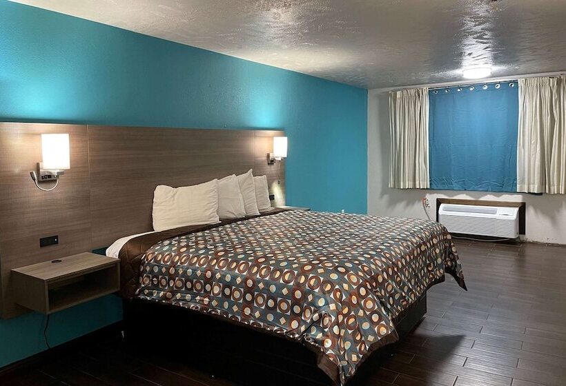 هتل Baymont By Wyndham Bellevue / Omaha