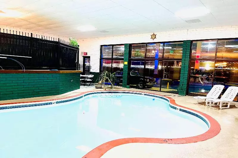 Hotelli Baymont By Wyndham El Dorado