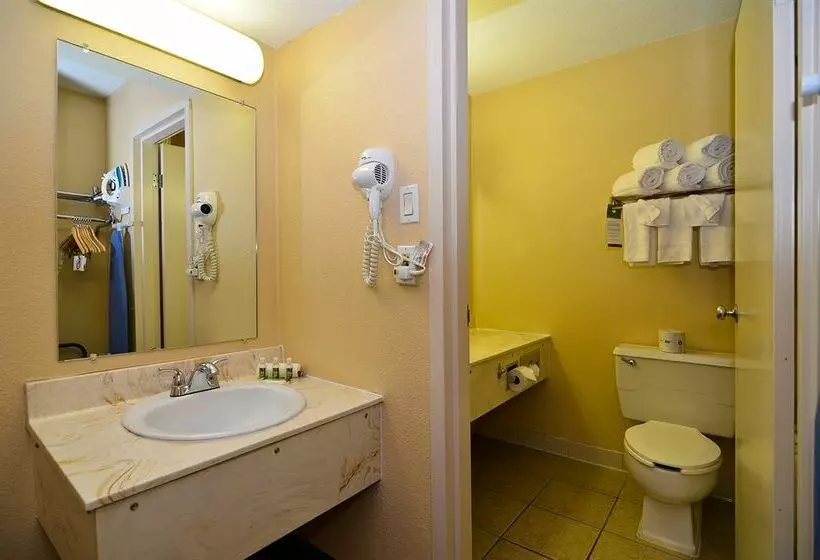 Red Lion Hotel Farmington