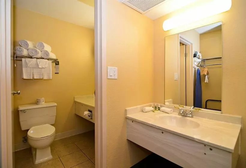 Red Lion Hotel Farmington