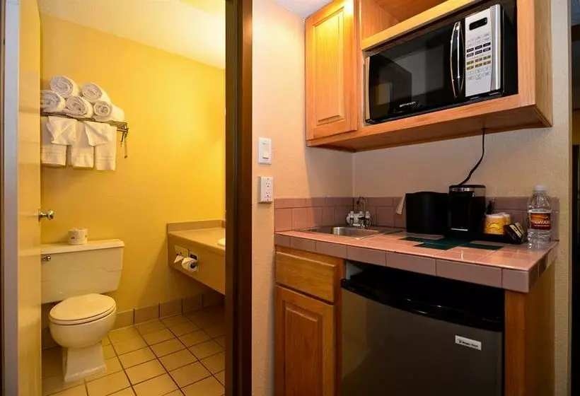 Red Lion Hotel Farmington