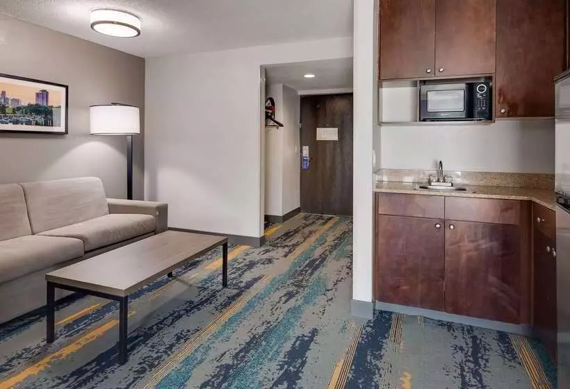 호텔 Best Western Plus Augusta North Inn & Suites