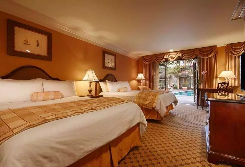 בית מלון כפרי Best Western Plus Sunset Plaza