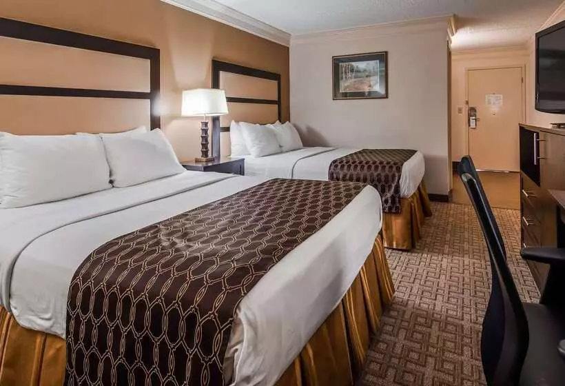 Отель Best Western Riverside Inn