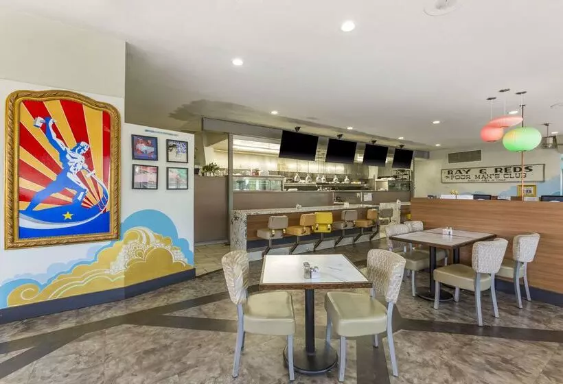 فندق Best Western Royal Sun Inn & Suites