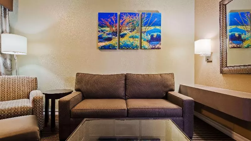 فندق Best Western Royal Sun Inn & Suites