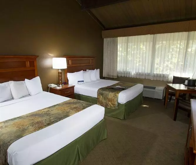 בית מלון כפרי Best Western Valencia Inn