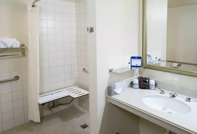 בית מלון כפרי Best Western Valencia Inn