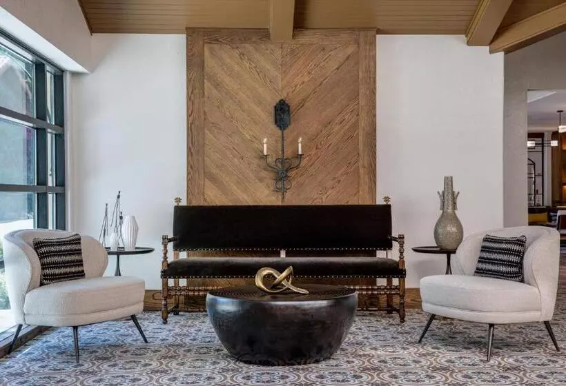 فندق Chaminade Resort & Spa