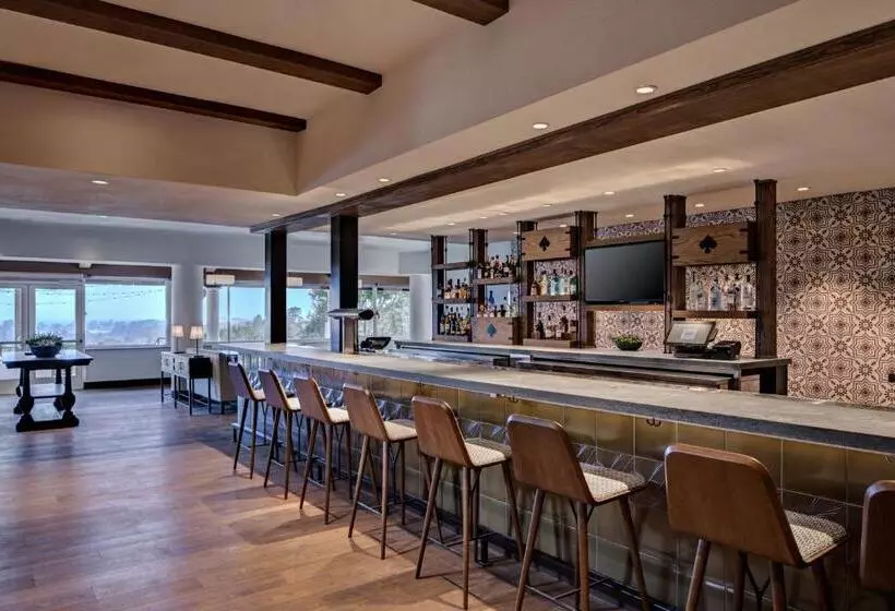 فندق Chaminade Resort & Spa