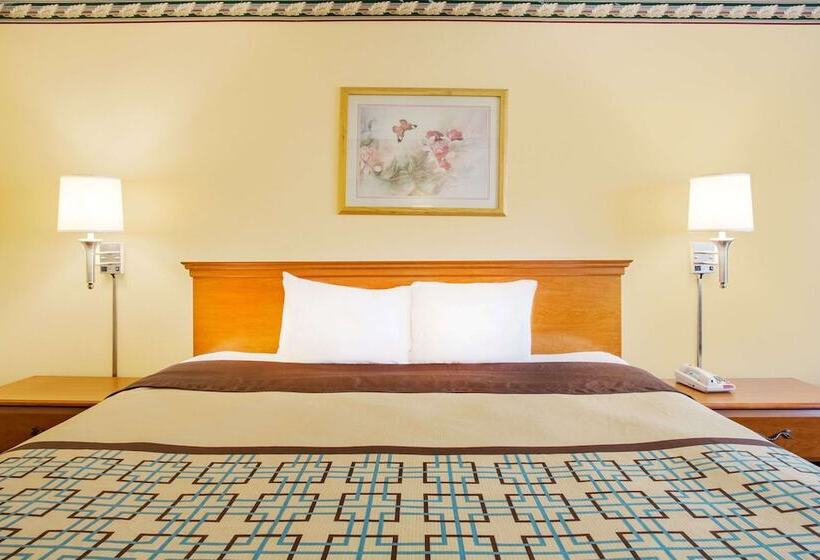 هتل Days Inn By Wyndham St. George