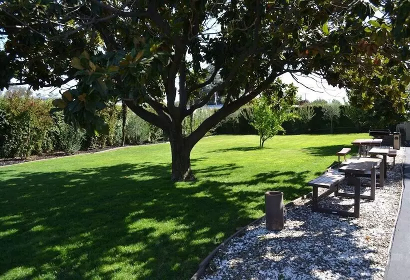 酒店 Days Inn & Suites By Wyndham Lodi