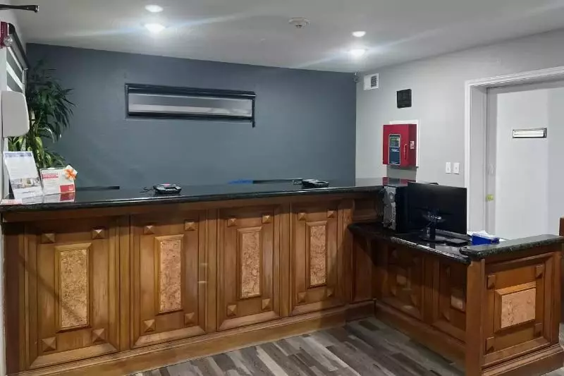 Hotel Econo Lodge Inn & Suites