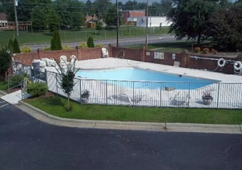 فندق Red Roof Inn Sanford