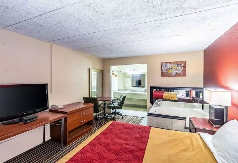 Отель Econo Lodge