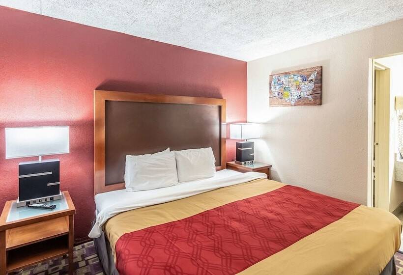 Отель Econo Lodge
