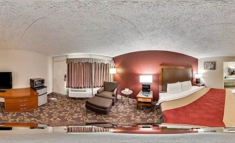 Отель Econo Lodge