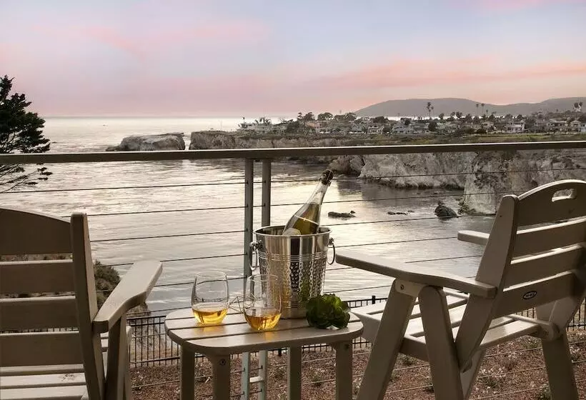 酒店 Inn At The Cove