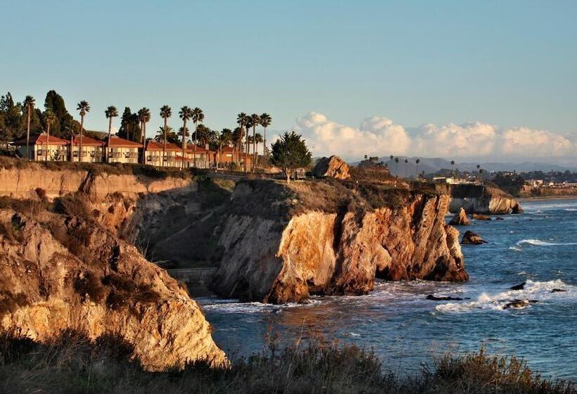 هتل Inn At The Cove