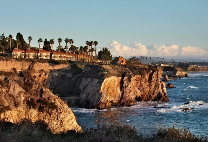 酒店 Inn At The Cove