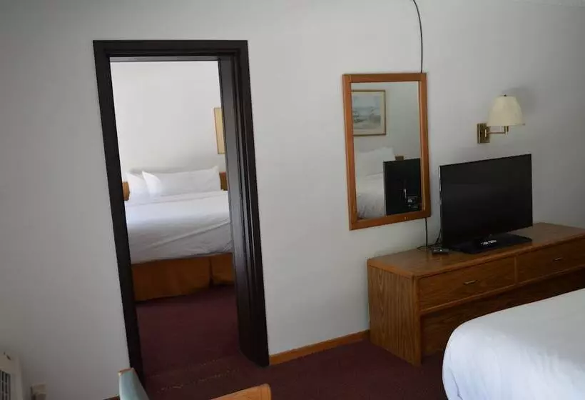 فندق Econo Lodge Manistee