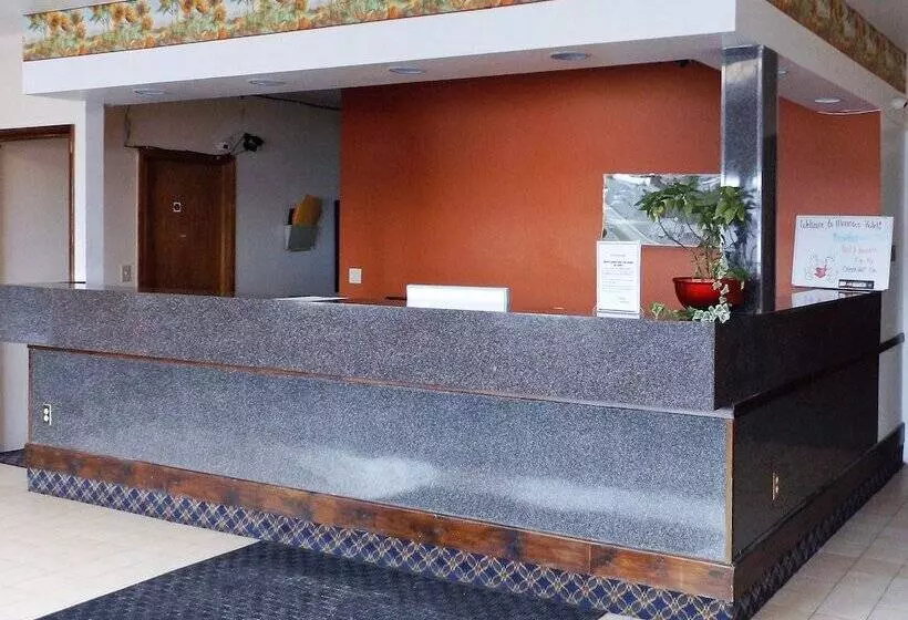 فندق Econo Lodge Manistee