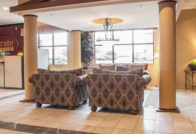 فندق Quality Inn Airport