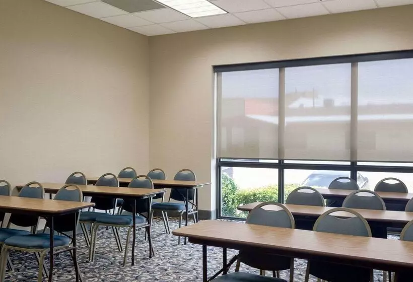 Hotel Quality Inn Columbus, Ms