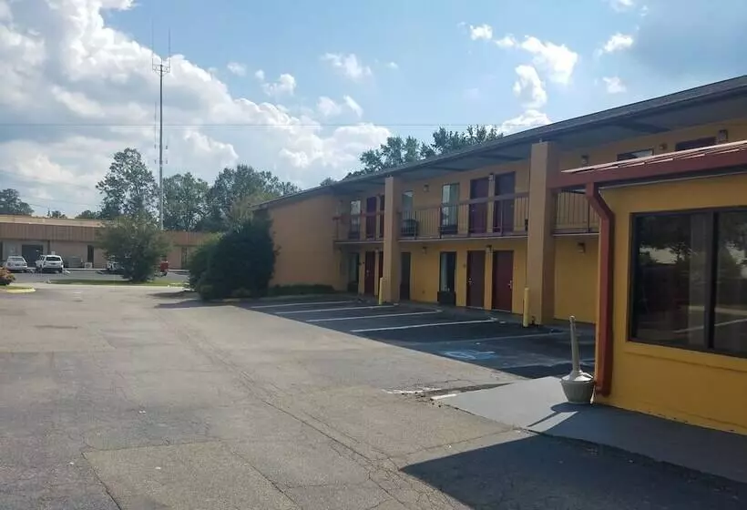 فندق Quality Inn