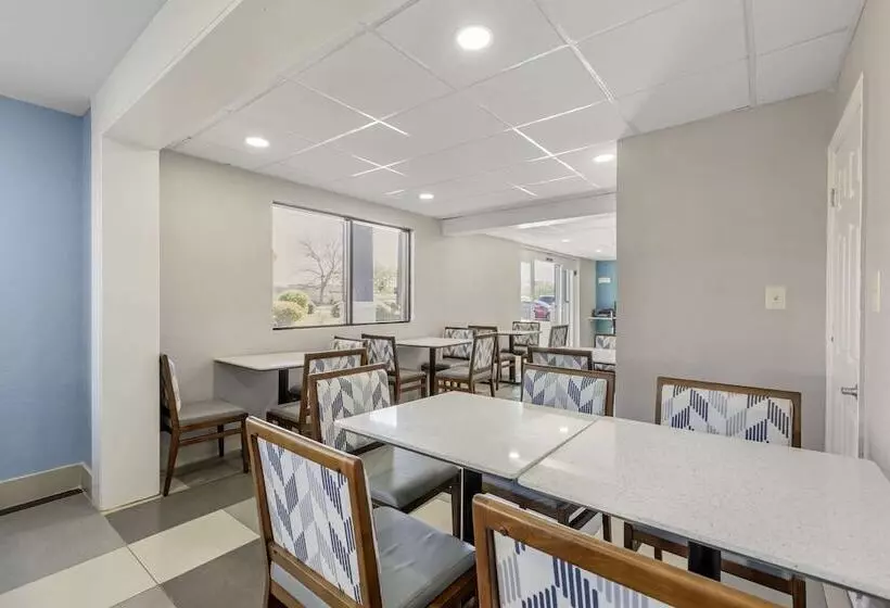 فندق Quality Inn