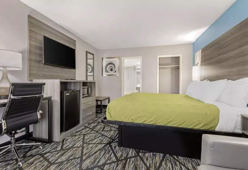 فندق Quality Inn