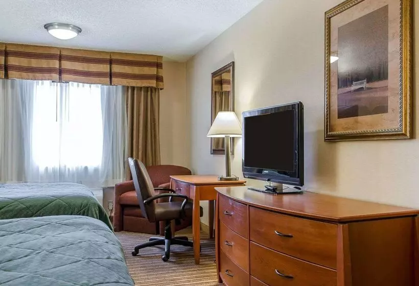 هتل Quality Inn & Suites
