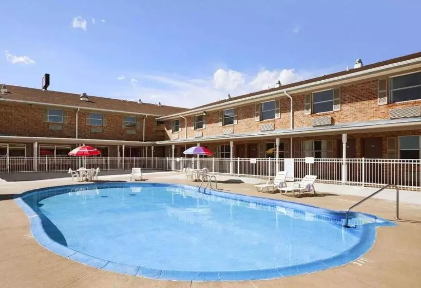 בית מלון כפרי Ramada By Wyndham Sioux City