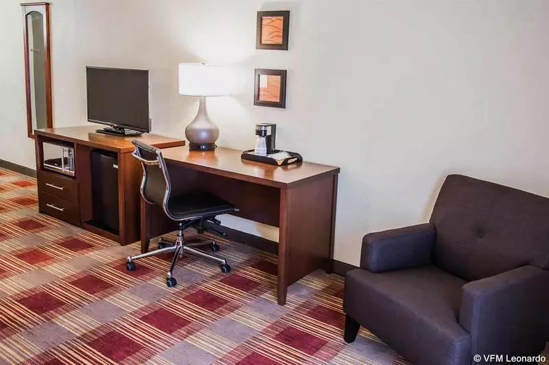 Отель Sleep Inn Savannah Midtown