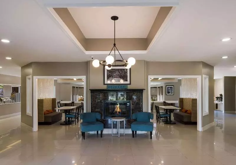 Отель Sleep Inn Savannah Midtown