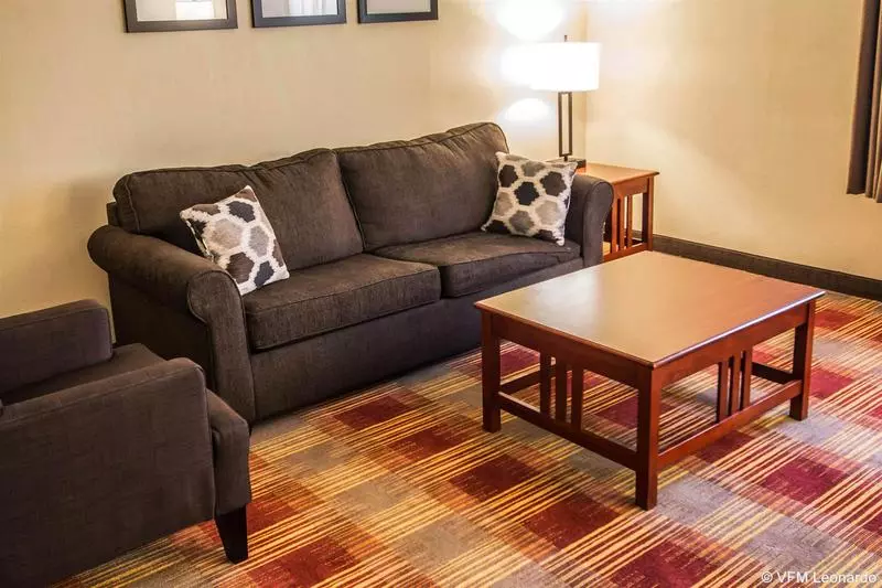 Отель Sleep Inn Savannah Midtown