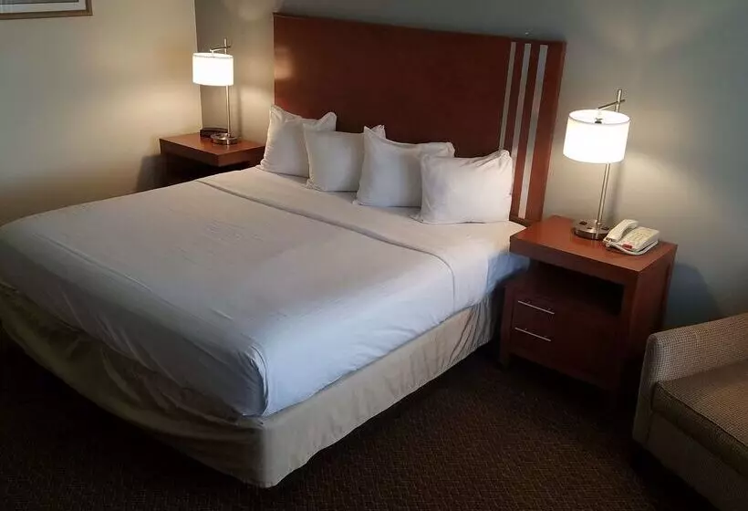 Surestay Hotel By Best Western Hollister