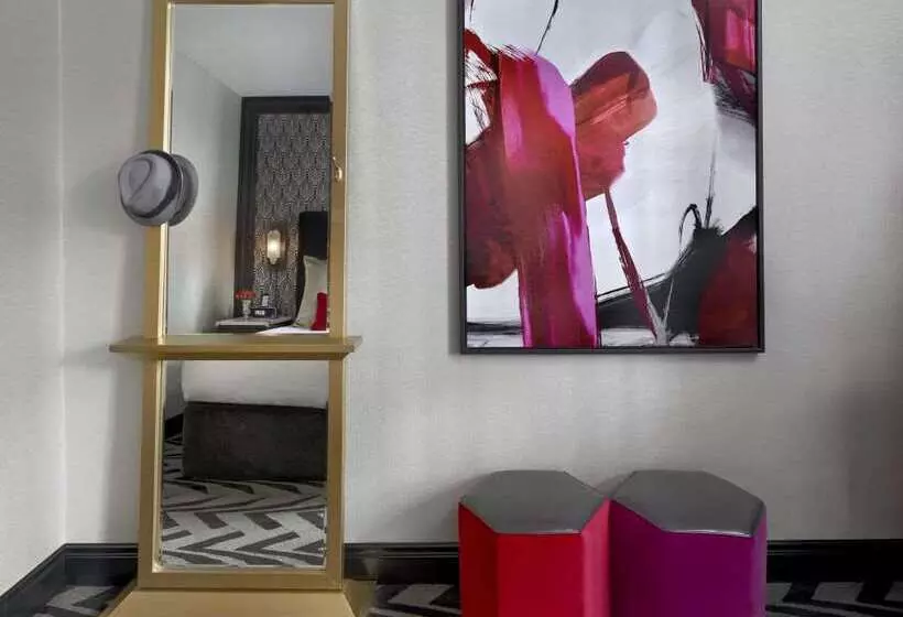 The Allegro Royal Sonesta Hotel Chicago Loop